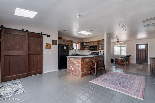 2221 2 St, Tucson AZ 85711-1058 exterior