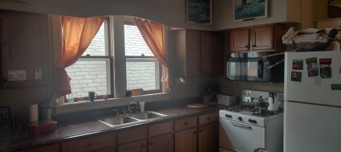 13014 Houston Ave, Chicago, IL 60633-1705