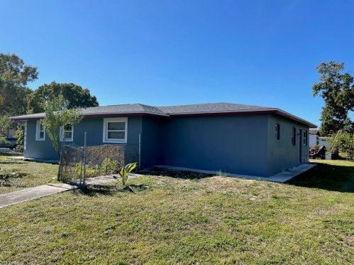 4201 21 Ave, Naples FL 34116-5721 exterior