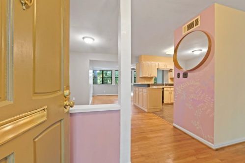 30 Cantey Pl, Atlanta GA 30327-4082 exterior