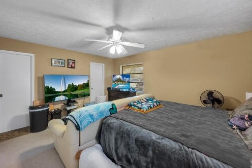 1718 Ocean Cove Ave, Fort Pierce FL  34953-2450 exterior