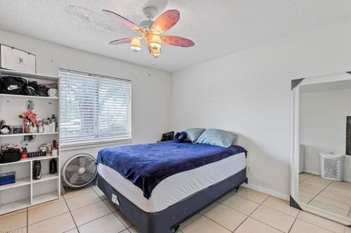 4742 Alhambra Cir, Naples FL 34103-3291 exterior