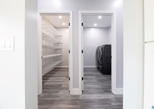 3139 Tischer Rd, Duluth MN 55803-1131 exterior