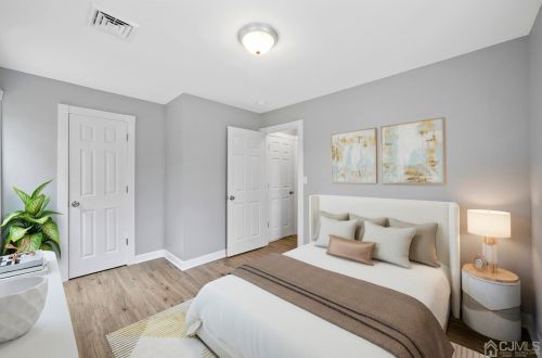 47 Harrison Ave, Edison NJ  08837-3430 exterior