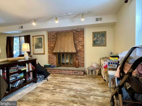 36 Providence Frg Rd, Limerick PA 19468-2930 exterior