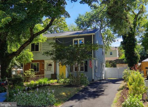 2331 Glendale Ter, Alexandria VA 22303-1907 exterior