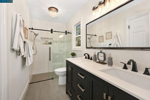 5143 Coral Ct, Concord CA 94521-2315 exterior