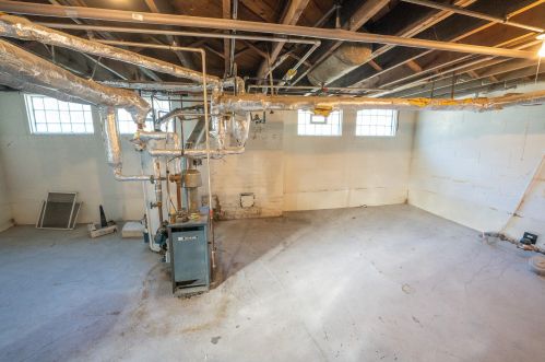 3495 Frederick Ave, Milwaukee WI 53211-2902 exterior