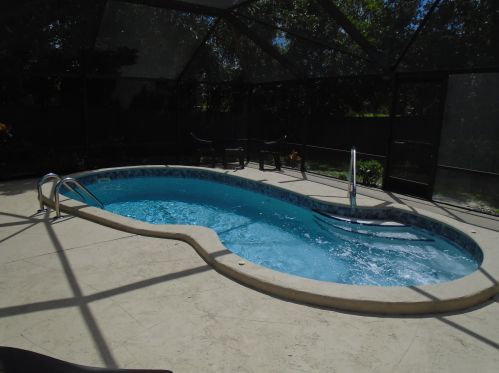 372 Walters Ter, Fort Pierce FL 34983-3878 exterior