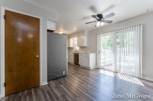 1305 Poulson Rd, Meskegon MI 49445-2532 exterior