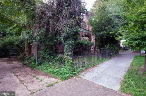 1310 Decatur St, Washington DC 20011-4709 exterior