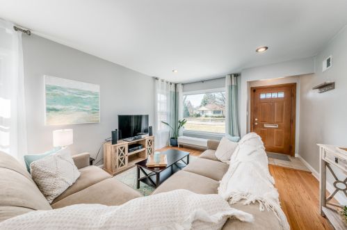 3028 86, Milwaukee WI 53227-4621 exterior