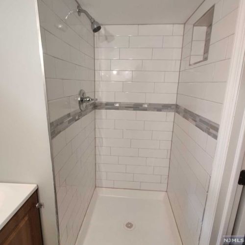 249 Lexington Ave, Dumont NJ 07628-1617 exterior