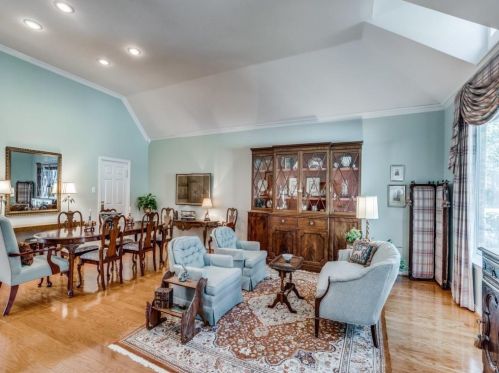 7123 Elm Creek Ln, Dallas TX  75252-2770 exterior