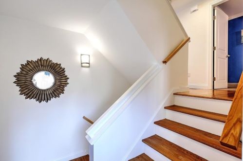 20 Miles Ave, Providence, RI 02906-4215