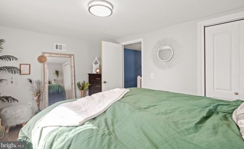 1380 Orchard St, Lancaster PA  17601-4038 exterior