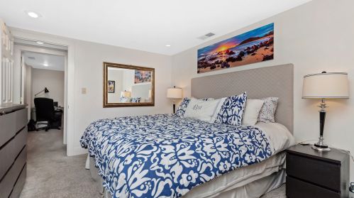 1255 Eddy St, Chicago IL 60657-1429 exterior