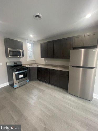 6217 Chestnut, Philadelphia PA 19104-3120 exterior