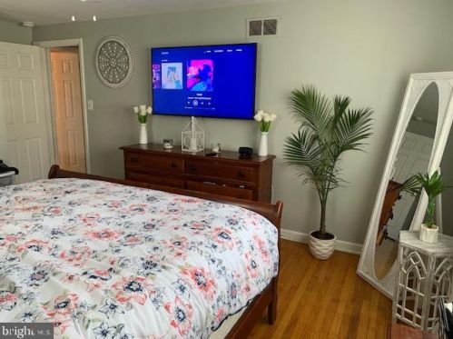 427 Springfield Ave, Camden NJ 08110-2848 exterior