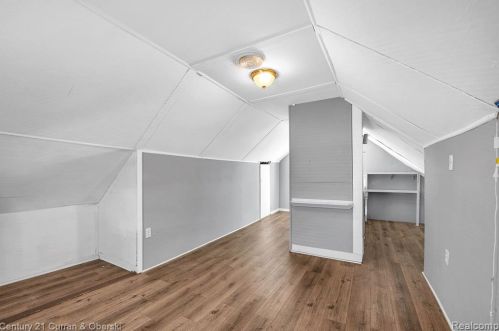 4518 Academy St, Dearborn Heights MI  48125-2210 exterior