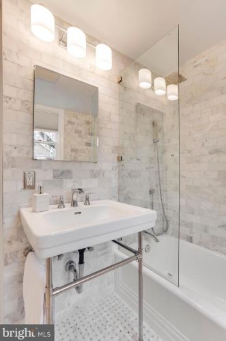 301 Glendale Ave, Alexandria VA 22301-2407 exterior