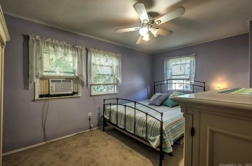 11 Deerfield Ave, Milford CT 06460-7317 exterior