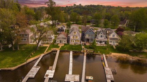 5406 Forest Ave, Watervliet MI  49098-9105 exterior