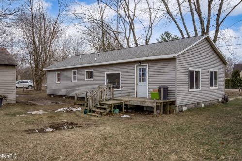 2990 Violet Ave, Meskegon, MI 49442-4542