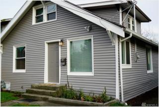 8854 10th Ave, Seattle WA  98106-2541 exterior