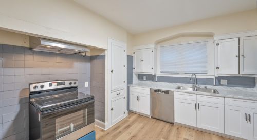 3346 36, Milwaukee WI 53216-3718 exterior