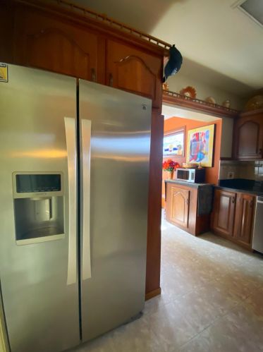 2751 Shr Dr, Milwaukee WI 53207-3007 exterior