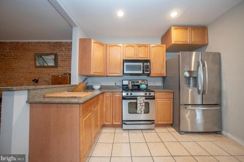 1309 Dickinson St, Philadelphia PA 19147-6221 exterior