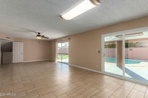 13824 34th Ave, Phoenix AZ 85053-2908 exterior