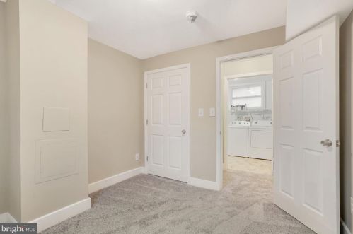 2811 Joseph Makell Ct, Alexandria VA 22306-2840 exterior