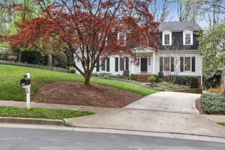 2330 Christophers Walk, Atlanta, GA 30327-1110