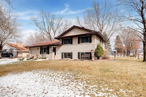 921 Duchess Ln, Saint Paul MN 55124-4707 exterior