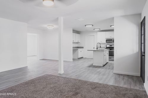 3426 Elm St, Phoenix AZ 85033-1039 exterior