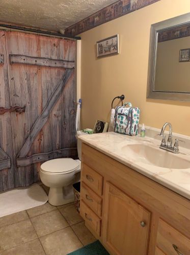 90 Redwood Ave, Concord NH 03301-3519 exterior