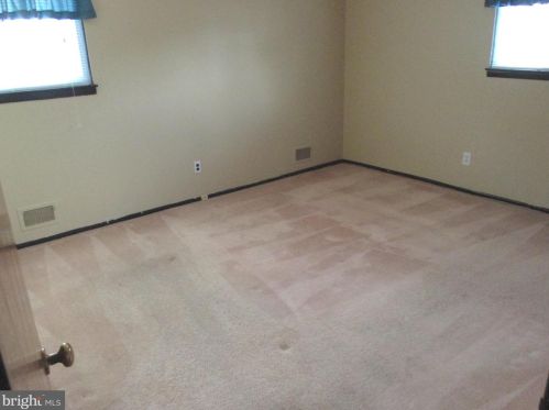 77 Argonne Ave, Trenton NJ 08620-1631 exterior