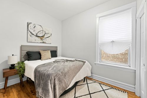 8920 Emerald Ave, Chicago IL  60620-2634 exterior