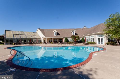 153 Villa Dr, Warminster PA 18974-3782 exterior