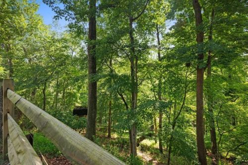 309 Highland Pne Ct, Pittsburgh PA 15237-2019 exterior