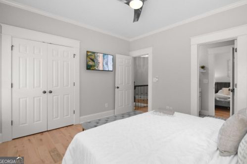 560 Morgan St, Atlanta GA 30308-2821 exterior