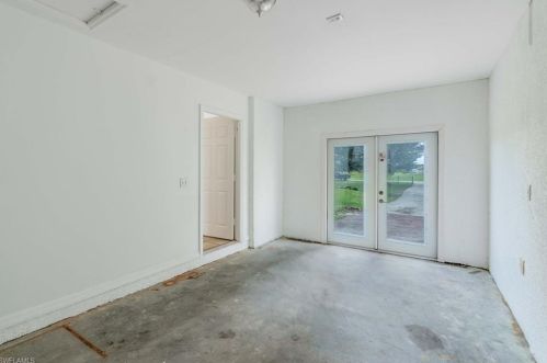 4435 20 St, Naples FL 34117-9400 exterior