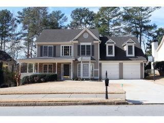 5465 Hillgate Xing, Alpharetta GA  30005-7297 exterior