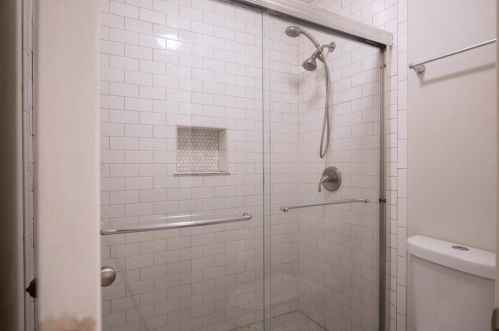 305 Dunbar Dr, Atlanta GA 30338-6500 exterior