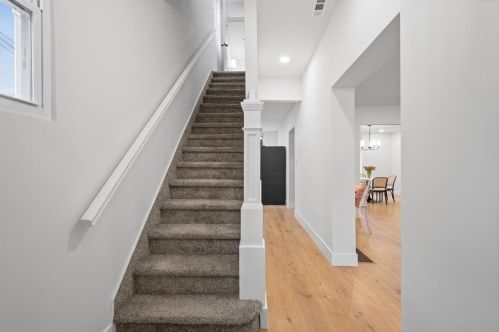 135 Bascom Ave, Pittsburgh PA  15214-1505 exterior