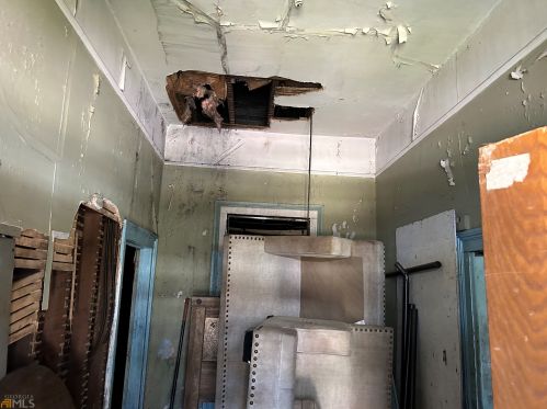 592 Formwalt St, Atlanta GA 30315-1053 exterior