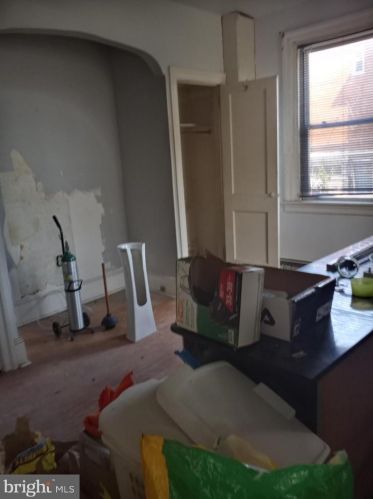 4561 Marvine St, Philadelphia PA 19140-1238 exterior