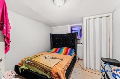 126 Moorefield St, Providence RI 02909-4835 exterior